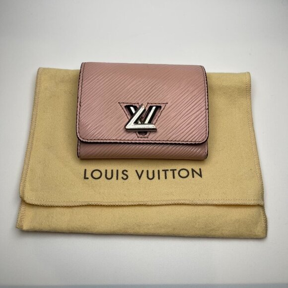 LOUIS VUITTON Twist Rose Ballerine Epi Leather Compact Wallet - Preowned - Picture 15 of 15